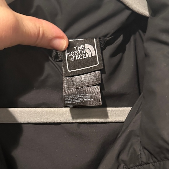 The North Face Kids Black Puffer Jacket - Picture 2 of 3